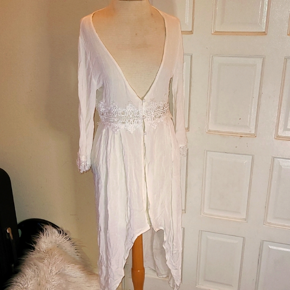 Elegant White Lace Cardigan♡ Size S ♡